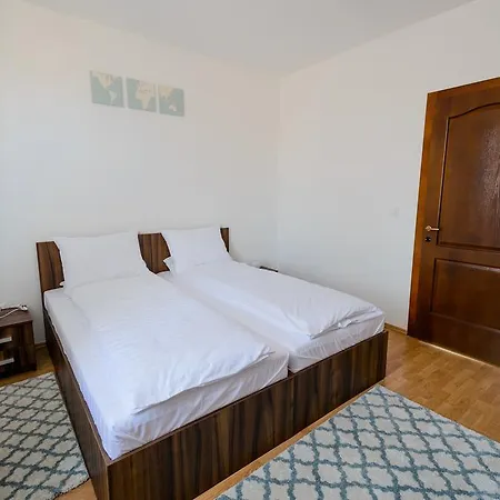 Apart Tel Aviv 3*